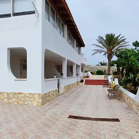 펜션 La Pergola 람페두사